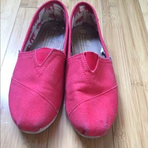 Toms Slip ons